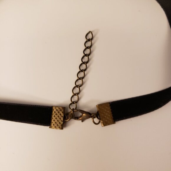 Vintage Black Velvety Yin Yang Charm Adjustable Ribbon Choker Necklace 90s Y2K - Picture 4 of 5